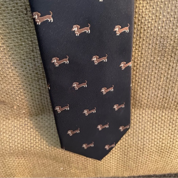CHAPS Men’s Necktie with Dachshund  for Pet Lovers - Picture 6 of 7